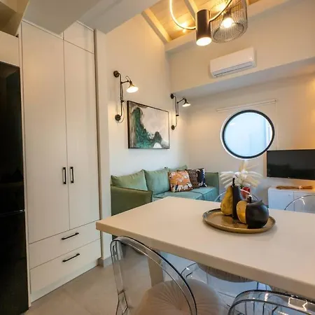 Anassa Maisonettes شقة *